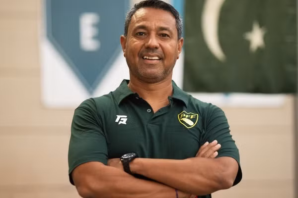 HLV Nolberto Solano tự tin trước trận gặp Việt Nam.