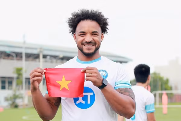 Xuân Son ra sân ở trận cầu tâm điểm V-League?