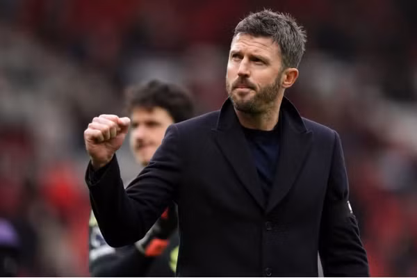 Phản ứng bất ngờ của HLV Carrick sau khi Man United đoạt vé dự Champions League
