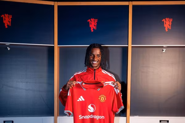 Tynan Thompson chính thức gia nhập Man United.