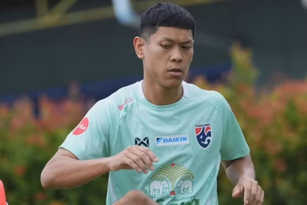Pokklao Anan quyết tâm cùng Thái Lan vô địch AFF Cup 2026.
