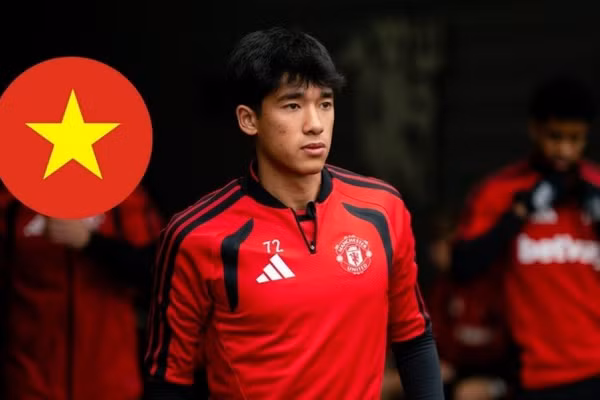 Jariyah Shah được HLV Michael Carrick triệu tập lên tập luyện cùng đội một của Man United.