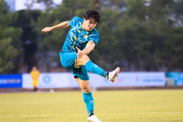 Đội Công Phượng sáng cửa lên V-League