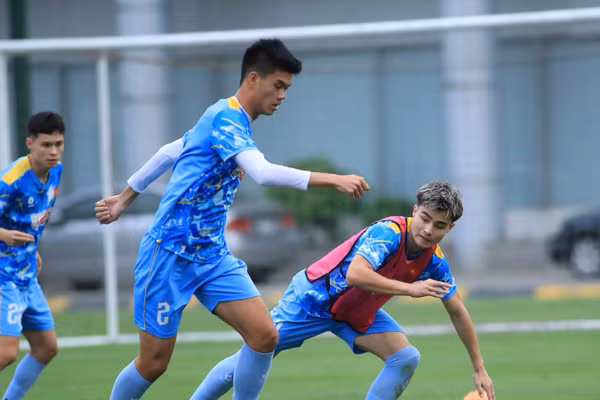 Sao Hoàng Anh Gia Lai tự tin đấu giải CFA Team China