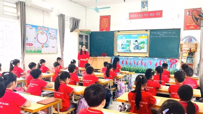 Trường Tiểu học Tân Dân đẩy mạnh chuyển đổi số trong dạy học.