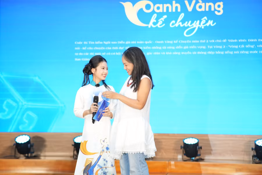 ong-vang-3.jpg