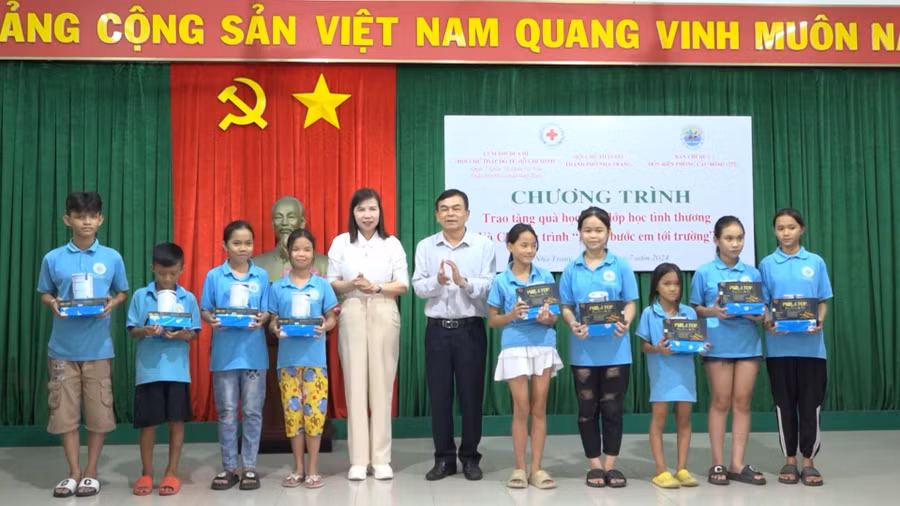 Tặng 3.jpg