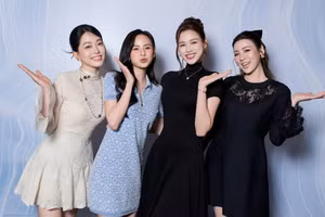 Hoa hậu Đỗ Thị Hà rạng rỡ đọ sắc cùng dàn người đẹp