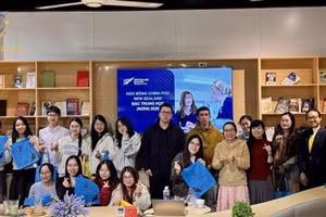 Học sinh Đà Nẵng tham gia tư vấn về Học bổng. Nguồn: New Zealand Education.