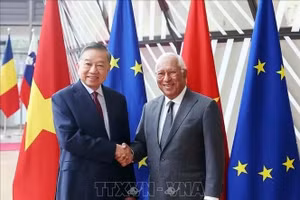 Chủ tịch Hội đồng châu Âu Antonio Costa đón Tổng Bí thư, Chủ tịch nước Tô Lâm. Ảnh: Thống Nhất/TTXVN