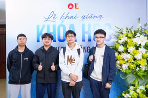 Học sinh tiêu biểu trong khóa học đầu tiên của chương trình AI57.
