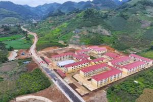 Từ Sơn La, Điện Biên đến Lâm Đồng: Nụ cười khai trường nơi dải đất biên cương