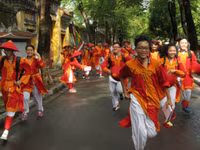 Ấn tượng ngày hội học sinh với di sản Huế ảnh 12 Ấn tượng ngày hội học sinh với di sản Huế ảnh 12