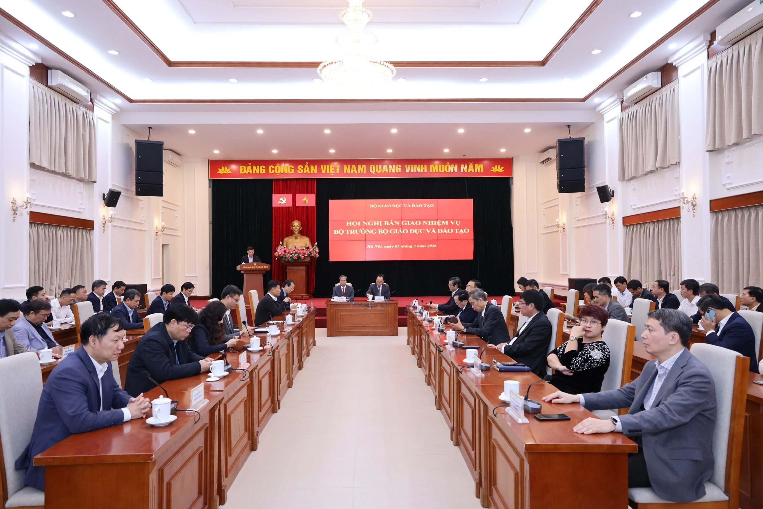 ban-giao-1.jpg