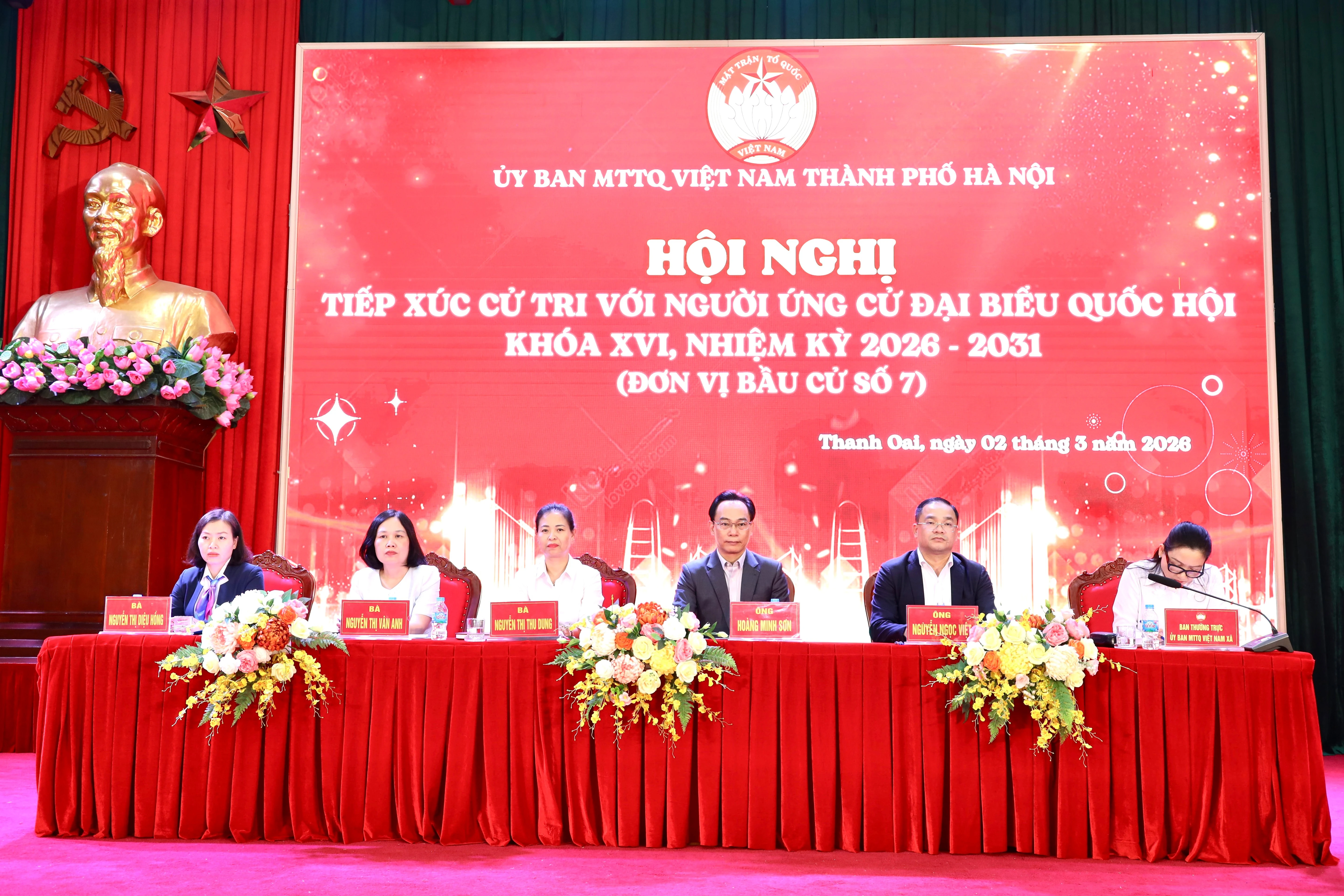 quyen-bt-tiep-xuc-cu-tri2.jpg