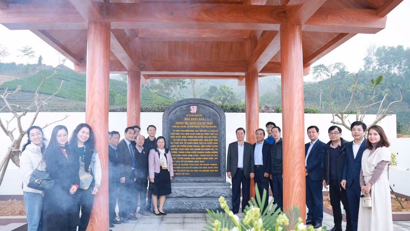 Di tích lịch sử Địa điểm làm việc của NXB Sự thật tại xóm Cây Hồng, xã Bình Thành, tỉnh Thái Nguyên.