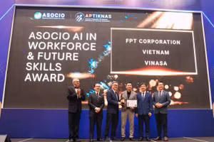 FPT được trao giải ở hạng mục AI trong Nguồn nhân lực & Kỹ năng tương lai, nhờ những nỗ lực và thành tích trong việc nâng cao năng lực AI của đội ngũ công nghệ cũng như phổ cập kỹ năng AI cho cộng đồng. 