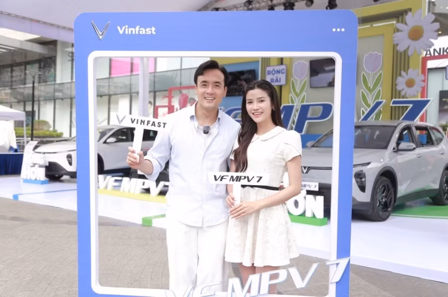 tu-gia-dinh-tre-toi-nguoi-lon-tuoi-deu-ung-vinfast-vf-mpv-7-vi-nhung-ly-do-nay-3.jpg