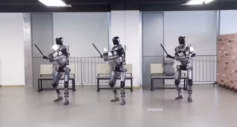 Robot Trung Quốc có thể bắt chước binh sĩ trong nhiệm vụ nguy hiểm
