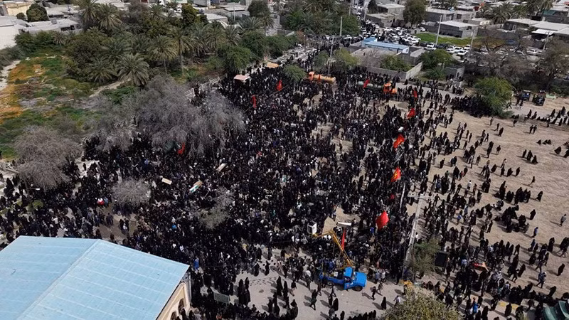 burial-of-martyred-students-in-minab-2.jpg