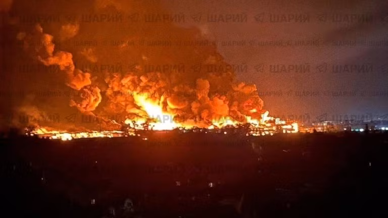 Hàng chục tên lửa dội xuống Kiev trong đợt tập kích rạng sáng