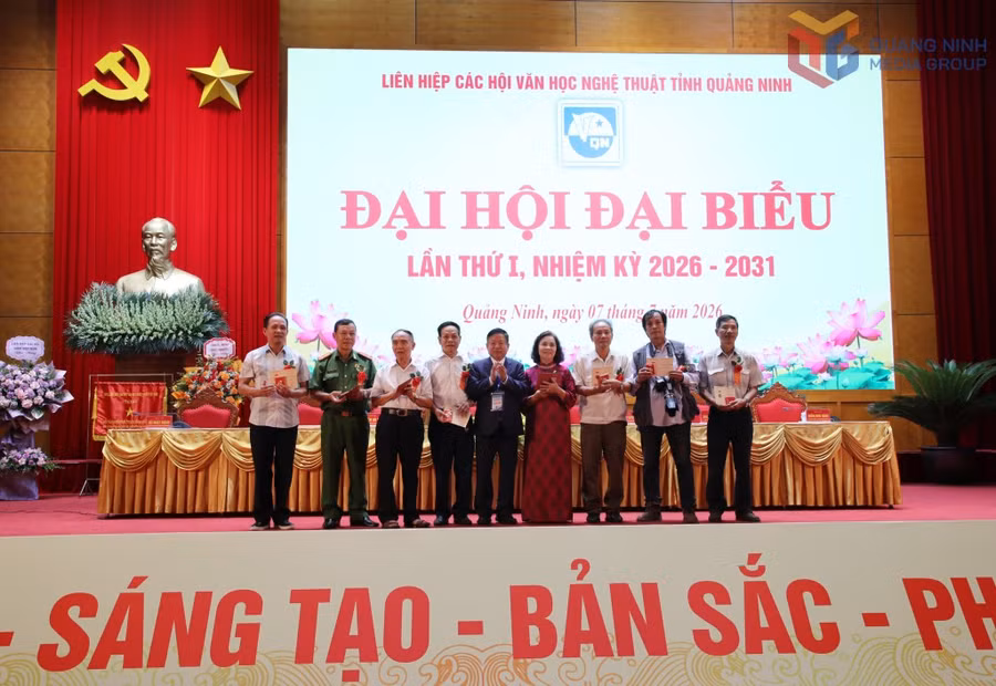 mo-ra-chang-duong-phat-trien-moi-cho-van-hoc-nghe-thuat-quang-ninh-9.jpg