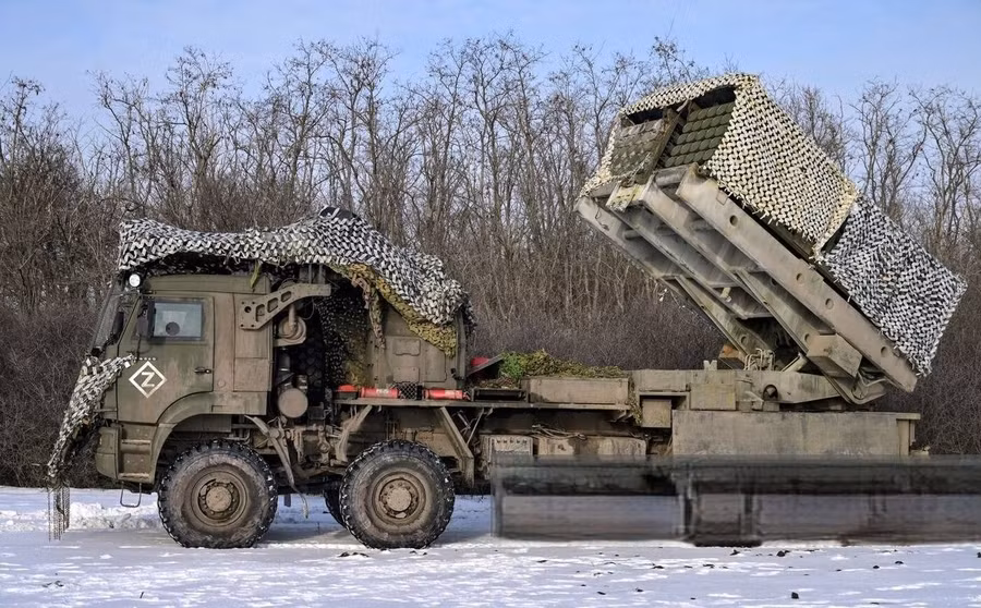 xe-gaz-66-bat-ngo-xuat-hien-voi-luoi-chong-drone-va-thiet-bi-tac-chien-dien-tu-2.jpg