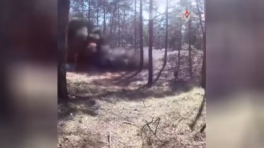 Video Nga rà phá bom mìn hỗ trợ sứ mệnh nhân đạo của Đệ nhất Phu nhân Mỹ