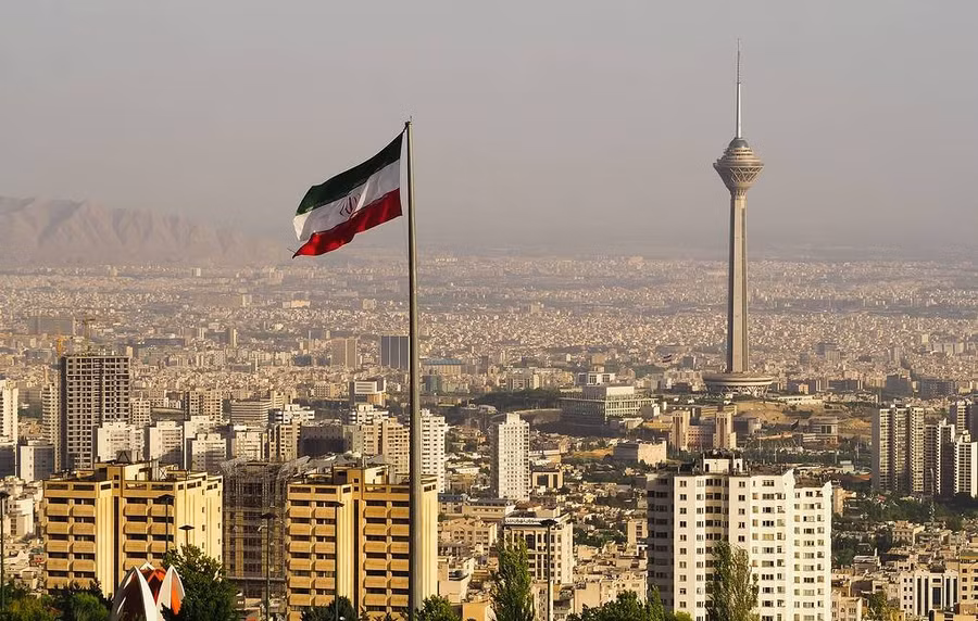 Iran tuyên bố phát triển hệ thống phòng không chưa có đối thủ