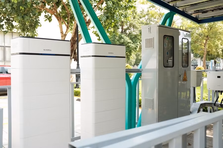 startup-tu-phong-lab-vinuni-phat-trien-bo-nao-dieu-phoi-mang-luoi-sac-xe-dien-4.jpg