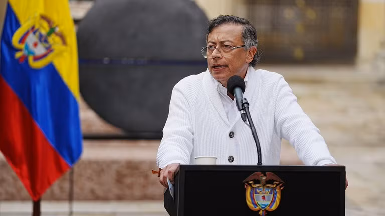 Tổng thống Colombia tố Israel can thiệp bầu cử sau kết quả sít sao