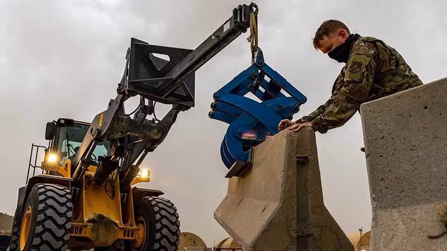 Cuộc tấn công của Iran buộc Mỹ cân nhắc cách bố trí lực lượng mới