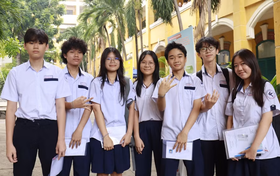 TPHCM rà soát nhập học, cân nhắc tuyển bổ sung lớp 10