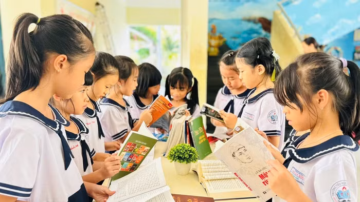 Hoạt động đọc sách của học sinh Trường Tiểu học Thuận Kiều (phường Đông Hưng Thuận, TPHCM).
