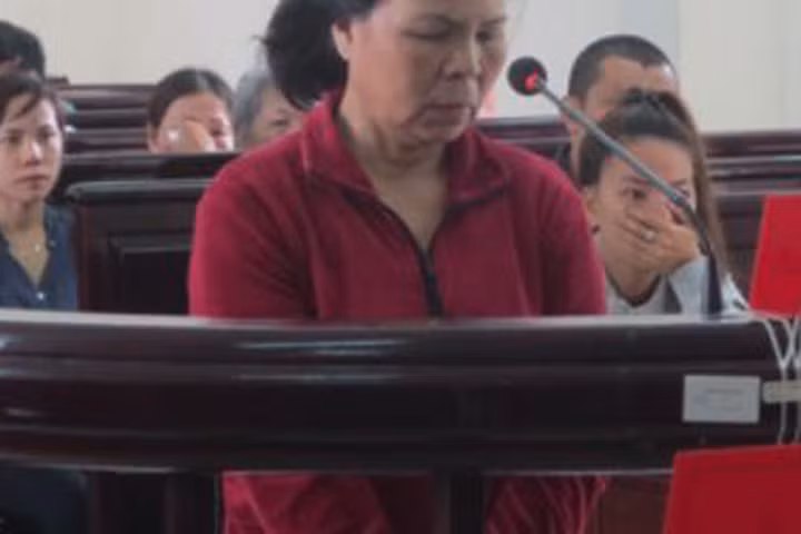 Bị cáo Chi phải trả giá sau 24 năm trốn truy nã.