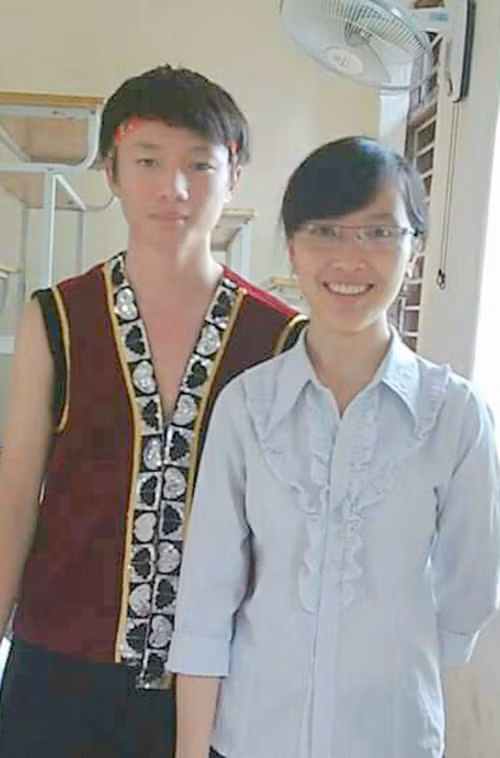 Bá Đức luôn tham gia tích cực các hoạt động văn - thể - mỹ. Nguyễn Bá Đức