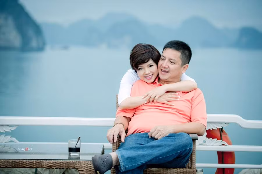 Chí Trung, vợ chồng Chí Trung, Vân Dung, Táo giao thông Chí Trung, vợ chồng Chí Trung, Vân Dung, Táo giao thông