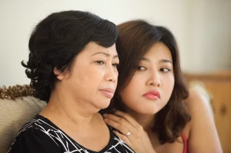 Sau dam cuoi ngon tinh, vo chong Luong The Thanh 