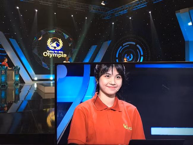 Những hình ảnh xinh đẹp của “hot girl Olympia”