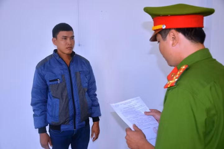 Đối tượng lừa bán hàng loạt thiếu nữ. Ảnh: Dân Trí