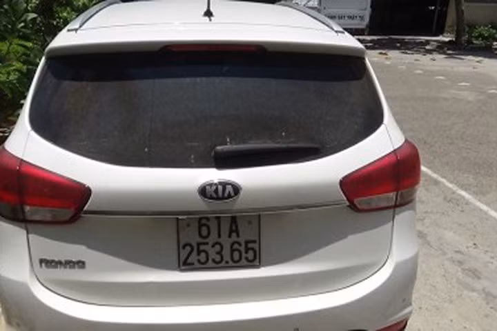 Chiếc ô tô vi phạm bị CSGT TP Phan Thiết tạm giữ 7 ngày.