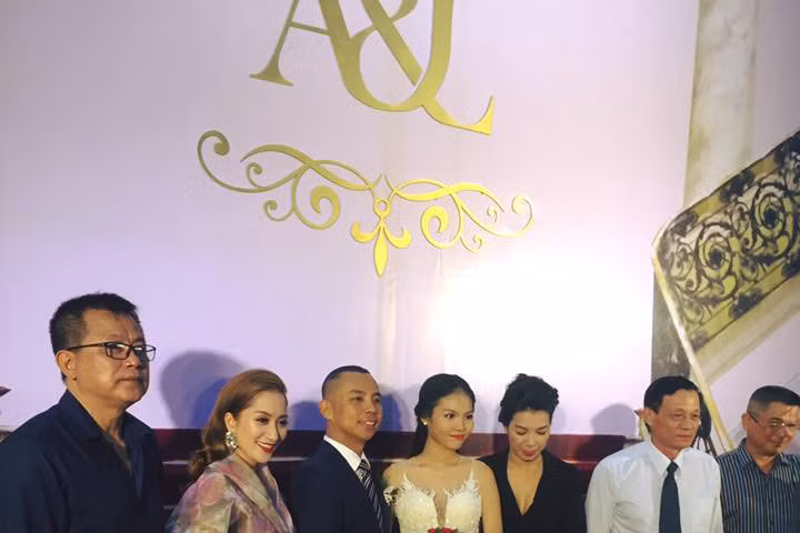 5 điều bất ngờ về đám cưới Chí Anh và lời Khánh Thi phát biểu ở hôn lễ người yêu cũ