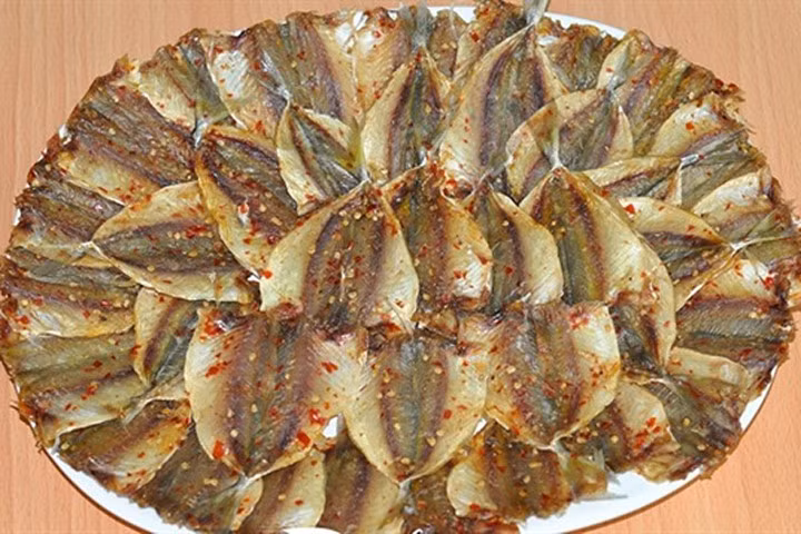 5 KHÔNG bà nội trợ cần nhớ khi mua cá chỉ vàng khô