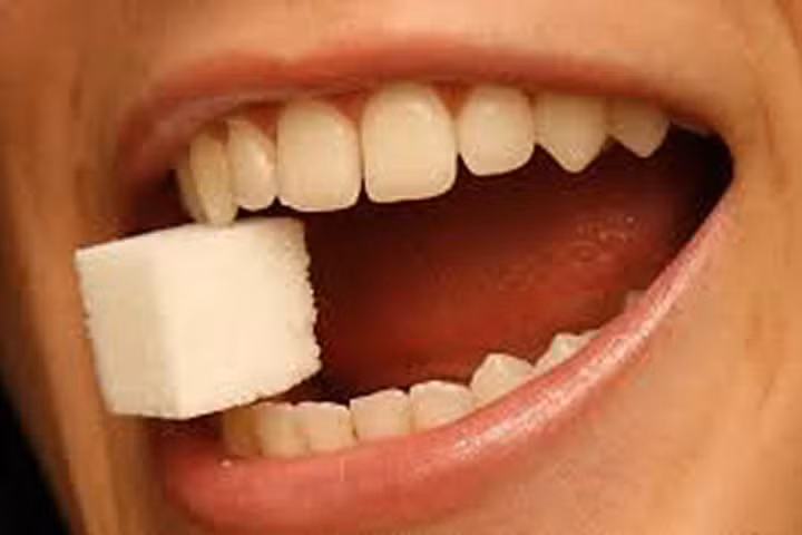 Những thói quen gây hại cho răng