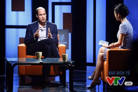 Hoang tu William va nhung hinh anh tai truong quay Talk Vietnam - Anh 4