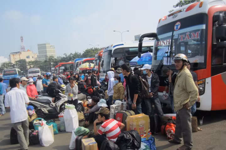 Xe đò tăng giá vé 20-60% trong dịp Tết Đinh Dậu 2017