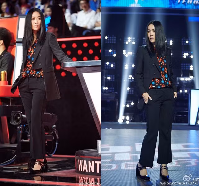 Bộ suit cách điệu kết hợp với áo hoa. Thời trang ấn tượng của giám khảo The Voice Trung Quốc