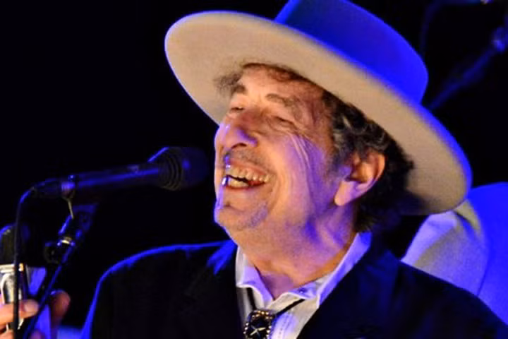 Bob Dylan nói về giải Nobel văn chương dành cho mình