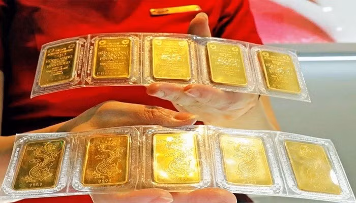 Giá vàng hôm nay 10/10 trong nước ổn định ở mức cao, thế giới đảo chiều giảm