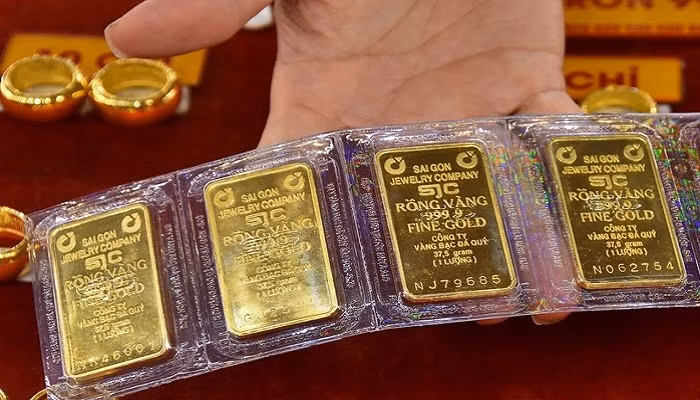 Giá vàng hôm nay 10/7 quay đầu giảm 400 ngàn đồng/lượng, thế giới tăng trở lại
